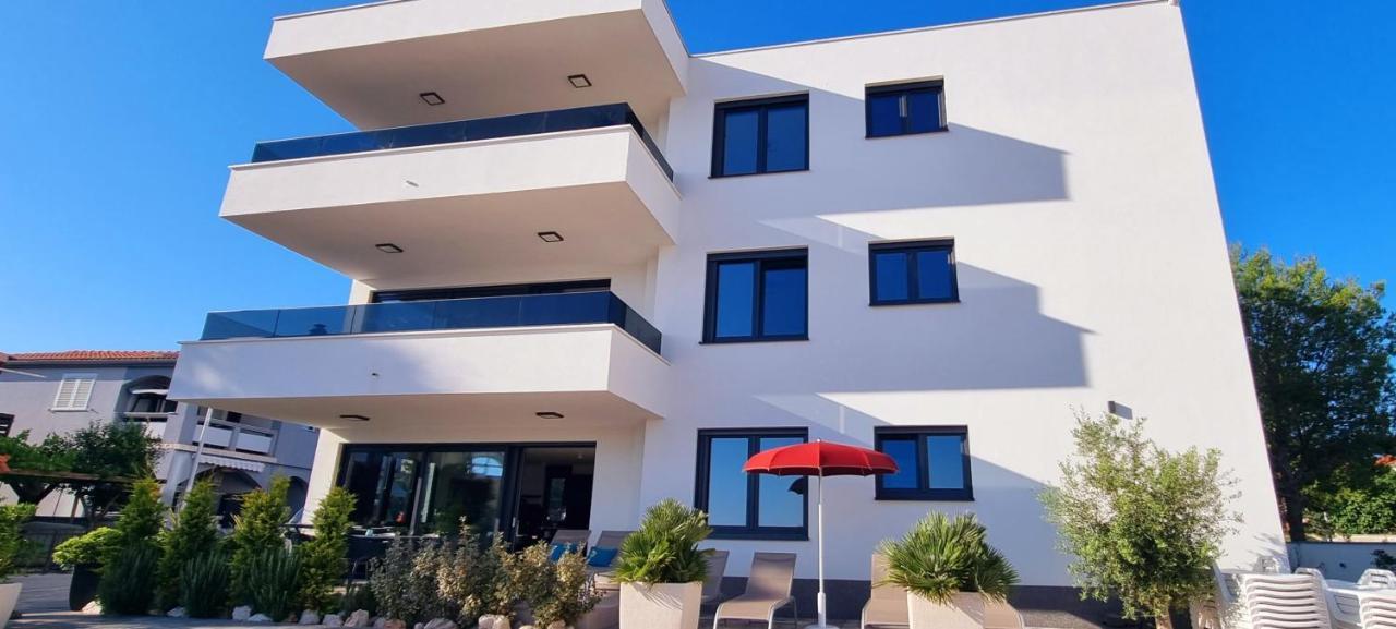 Dinary Apartman Vir Zewnętrze zdjęcie